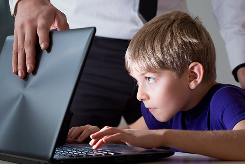 Niños adictos a Internet: Cómo tratar la obsesión